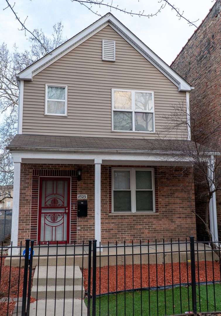 1525 lawndale Avenue, Chicago, IL 60623