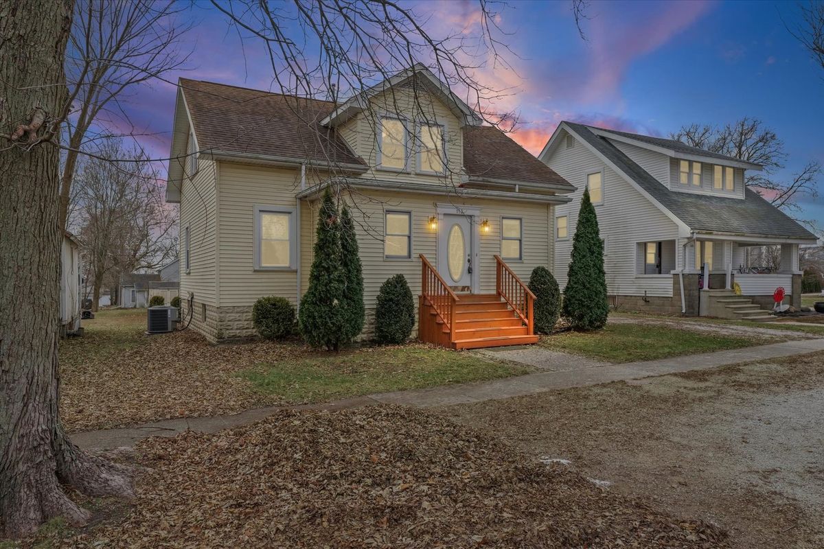 113 Columbus Street, Sibley, IL 61773