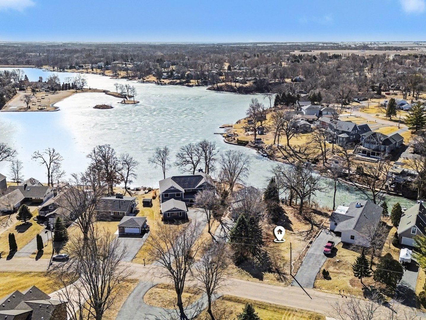 269 Easy Street — Lake Holiday, IL 60552