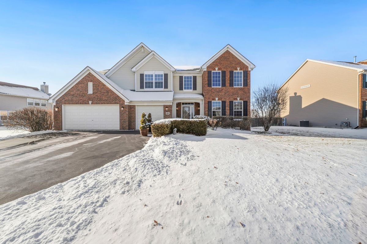 305 Chick Evans Street, Bolingbrook, IL 60490