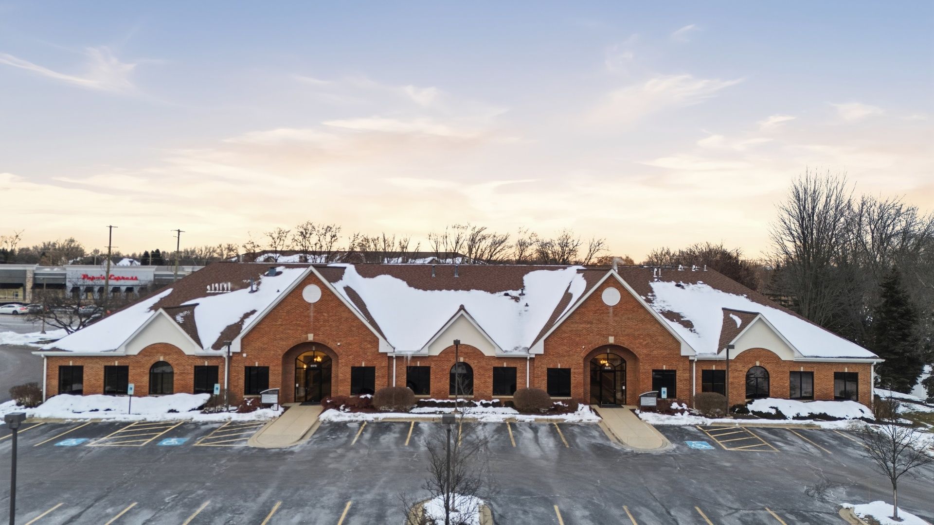6475 Washington Street — Gurnee, IL 60031