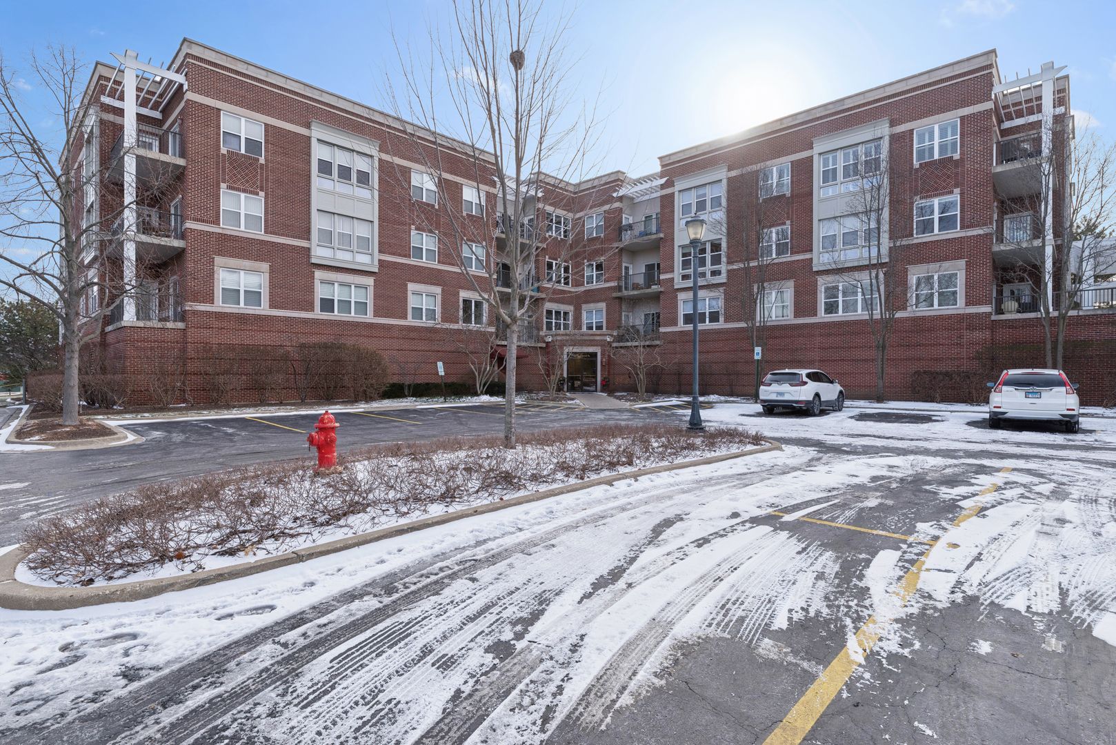 310 E Church Street #101 — Libertyville, IL 60048