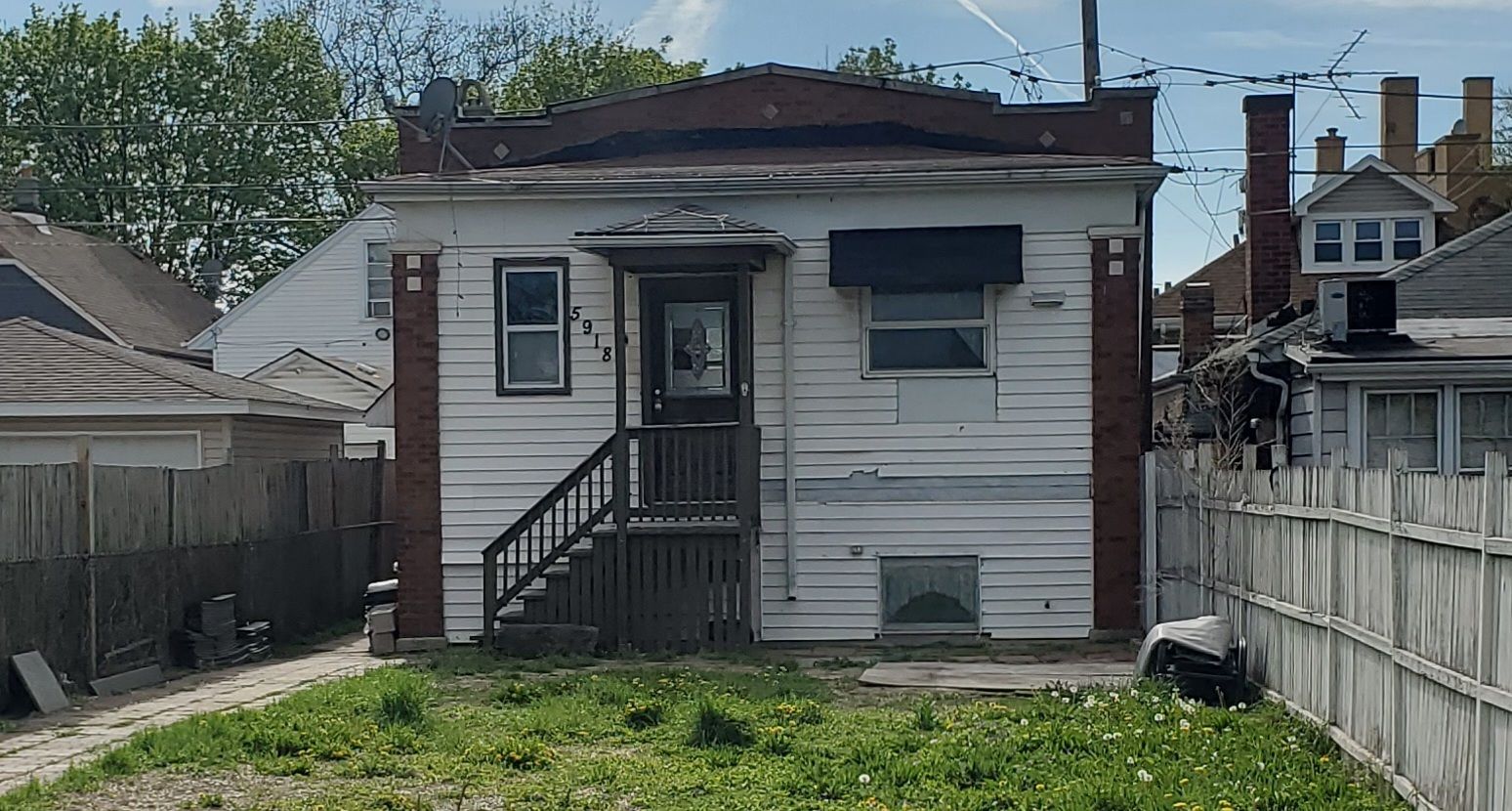 5918 S Albany Avenue — Chicago, IL 60629