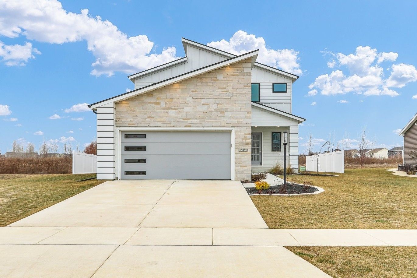 507 Harpers Ferry — Savoy, IL 61874
