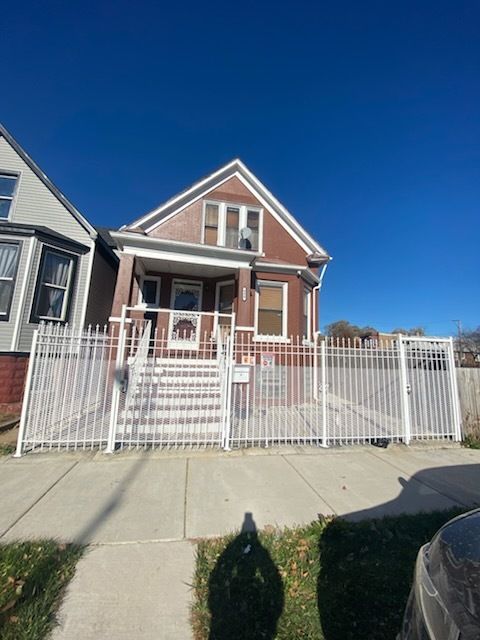 906 71st Street — Chicago, IL 60621