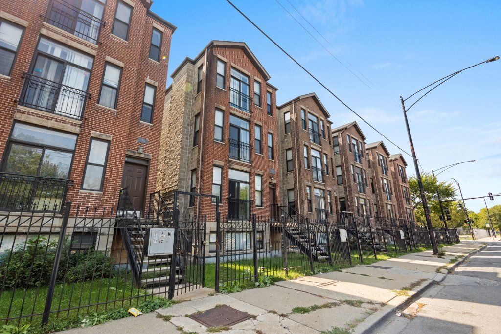 949 W 51st Street — Chicago, IL 60609