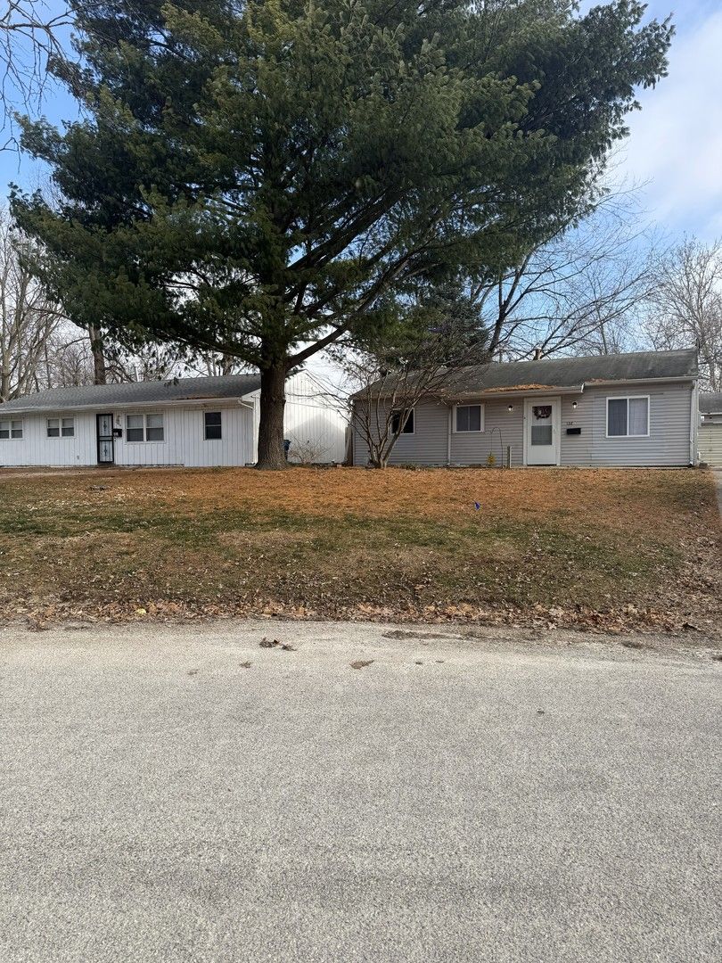 128 S Scottswood Drive — Urbana, IL 61802