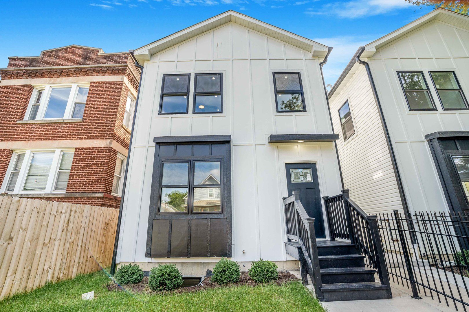 5731 W Ohio Street — Chicago, IL 60644