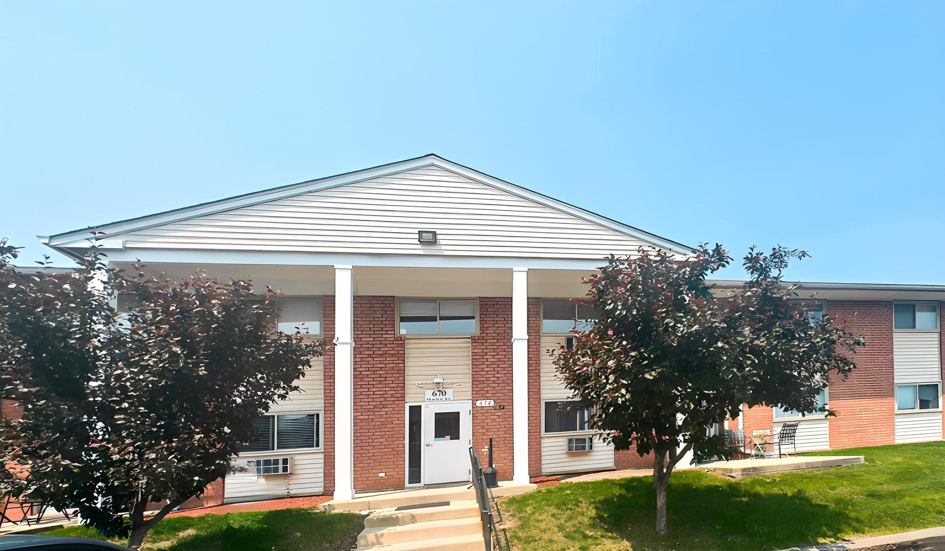 670 Marilyn Avenue #203 — Glendale Heights, IL 60139