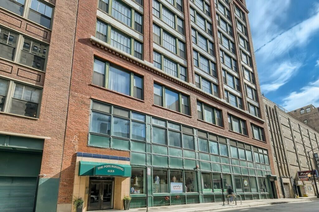633 S Plymouth Court — Chicago, IL 60605