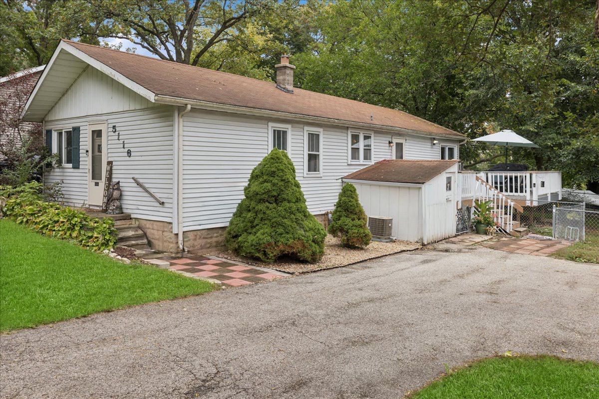 5116 Willow Drive, Wonder Lake, IL 60097