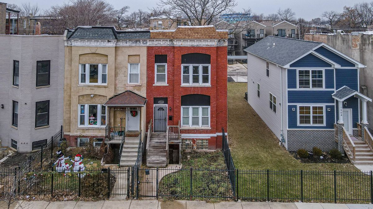 1908 Sawyer Avenue, Chicago, IL 60623