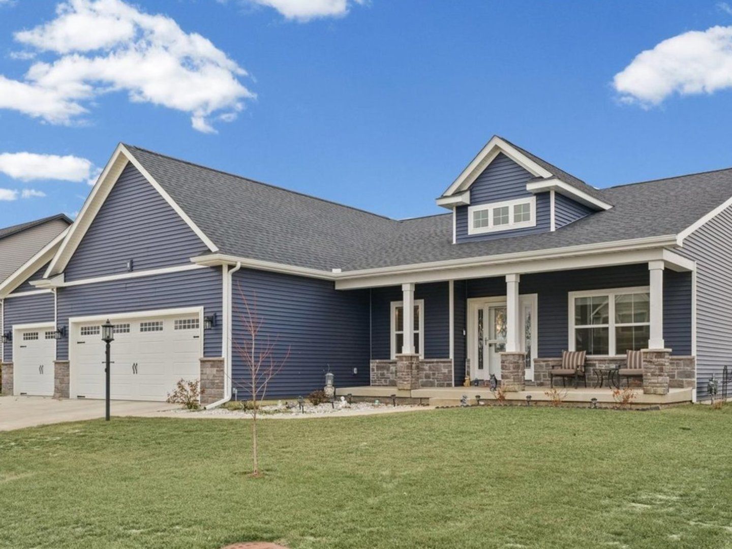 1105 Glen Abbey Drive — Champaign, IL 61822