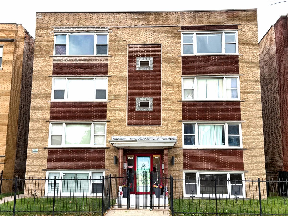 7718 Jeffery Boulevard, Chicago, IL 60649