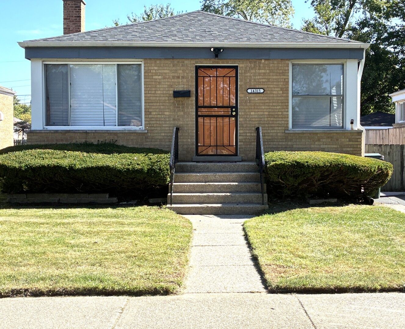 14315 Dobson Avenue — Dolton, IL 60419