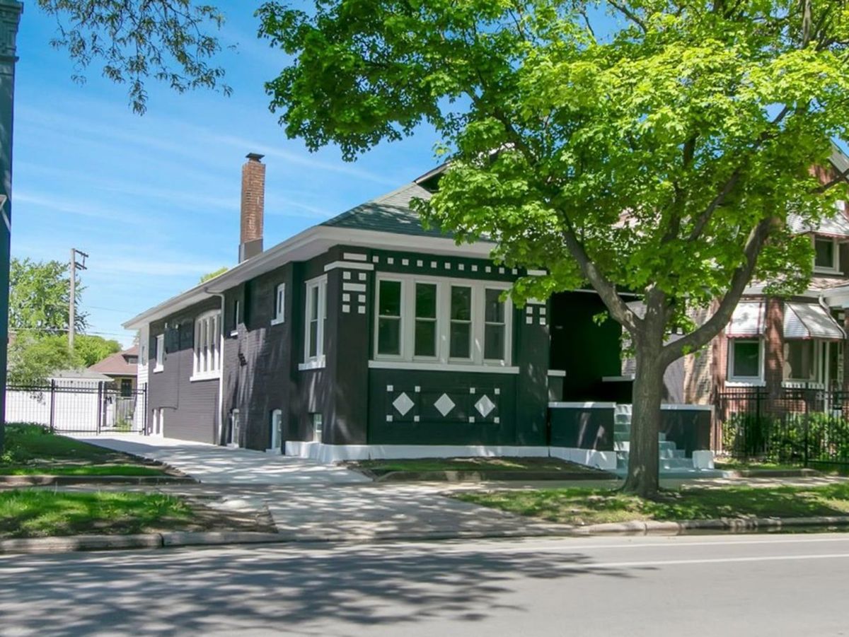 7440 King Drive, Chicago, IL 60619