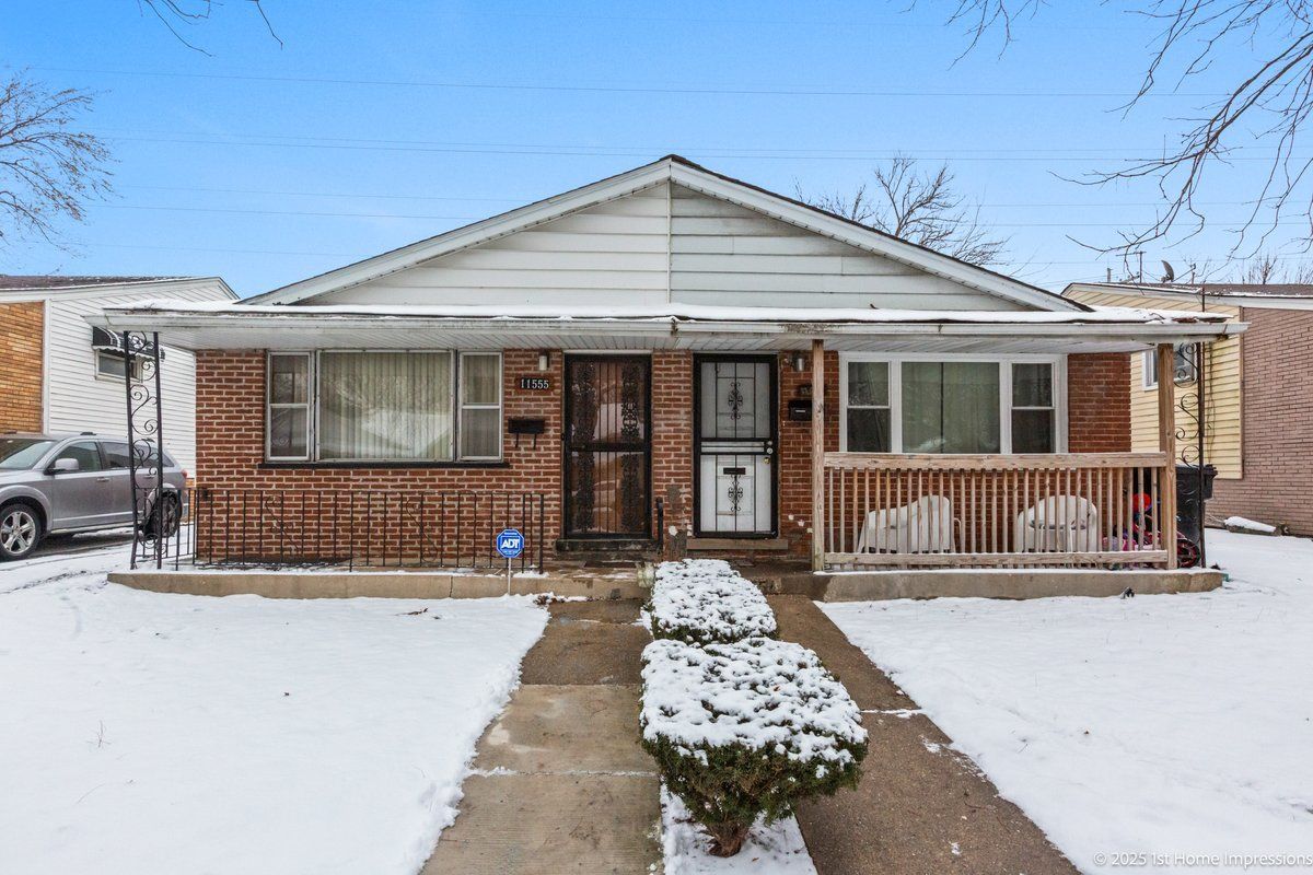 11555 S Peoria Street #A — Chicago, IL 60643
