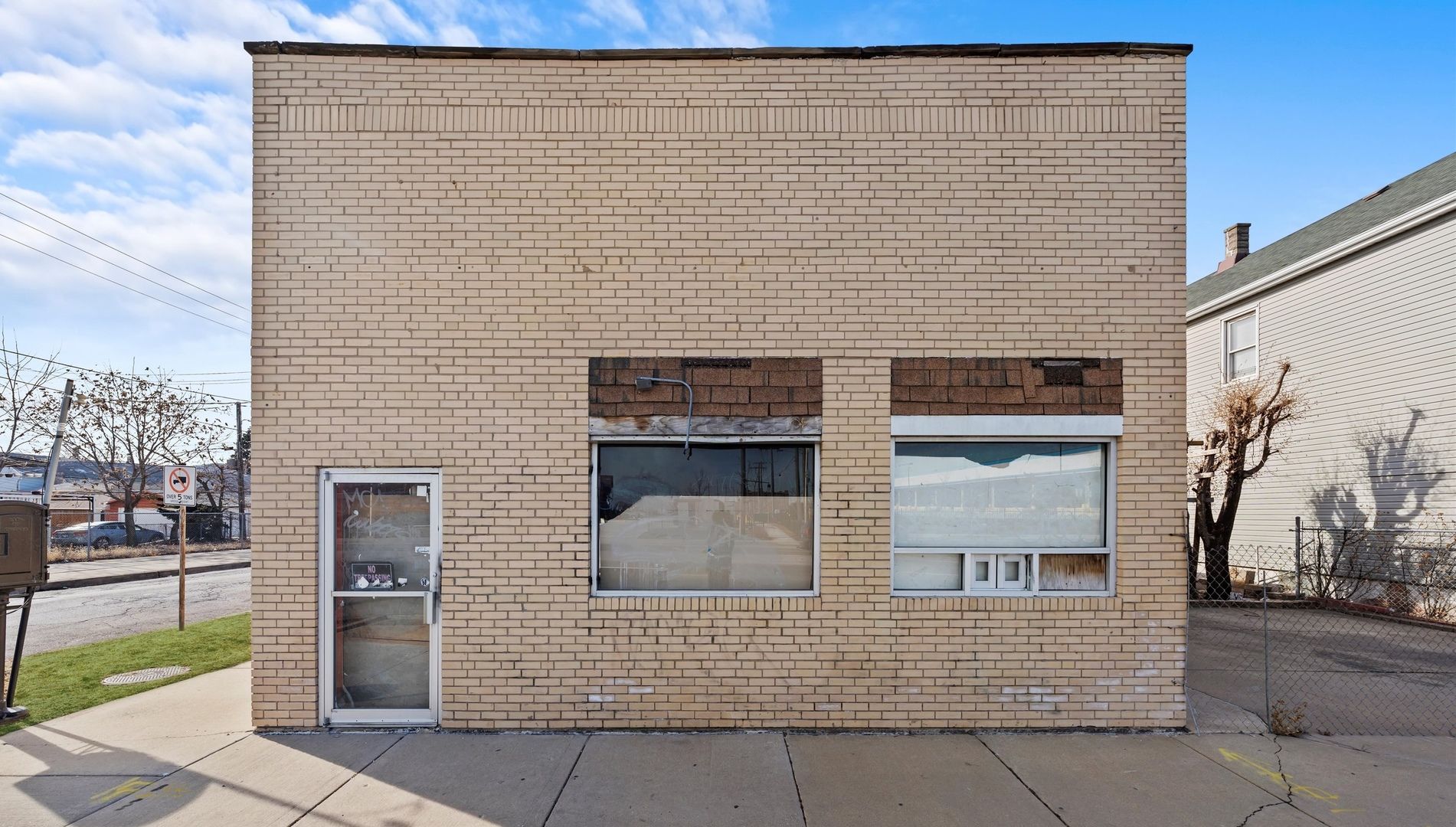 3556 S Ashland Avenue — Chicago, IL 60609