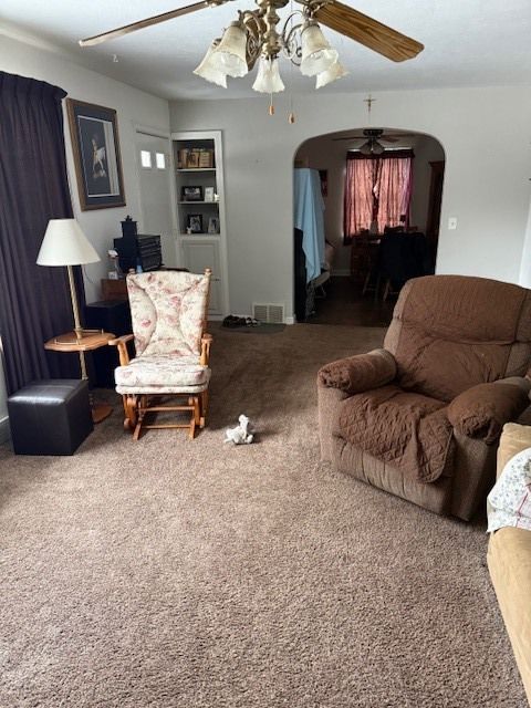 210 W South Street, Sheffield, IL 61361