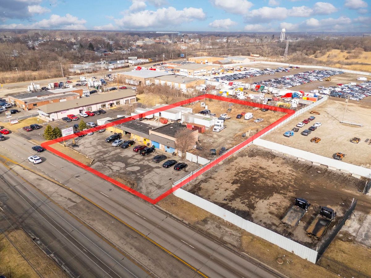 65 Sauk Trail, South Chicago Heights, IL 60411