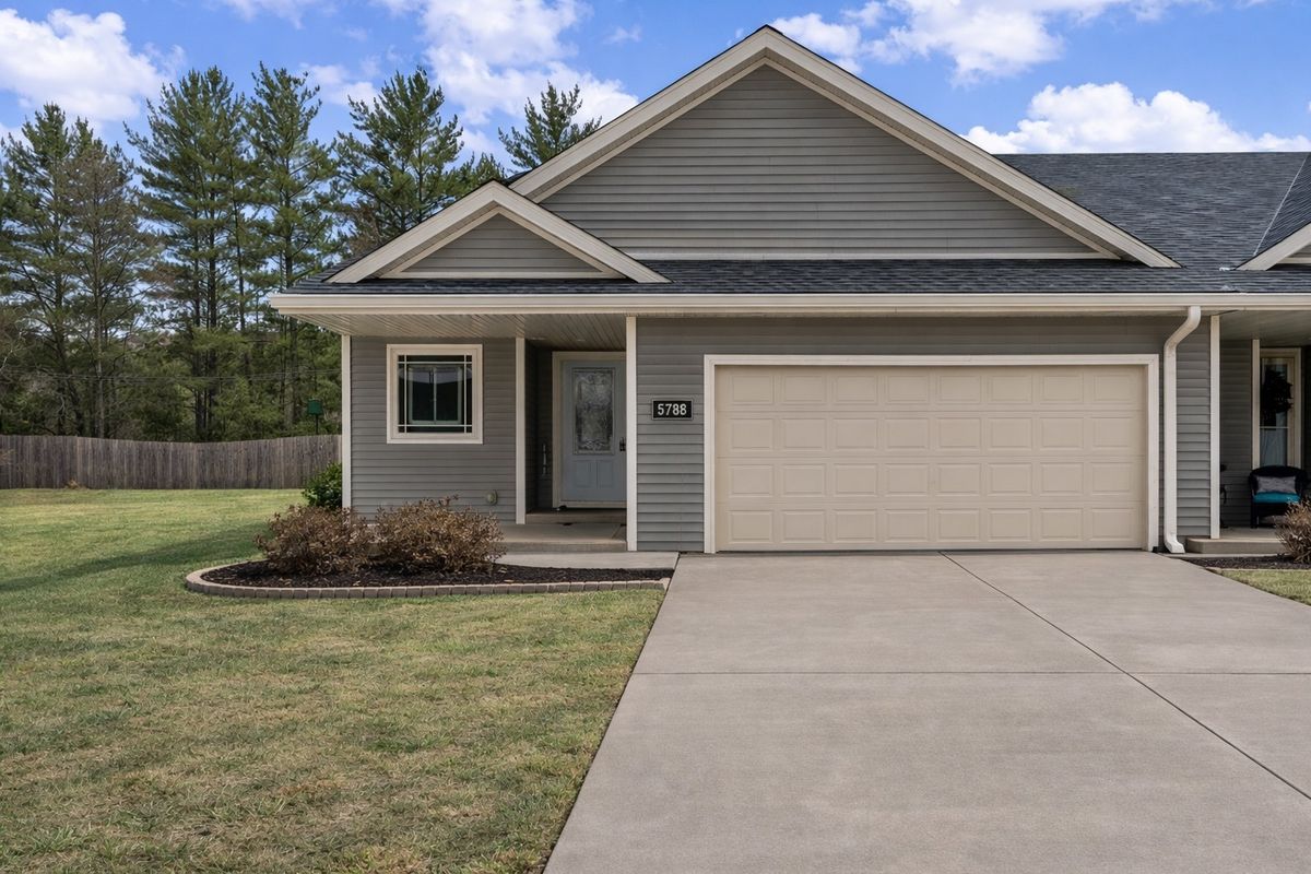 5788 Jackies Drive, Loves Park, IL 61111