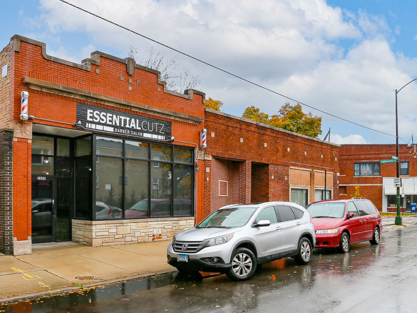 5802 W HIGGINS Avenue — Chicago, IL 60630