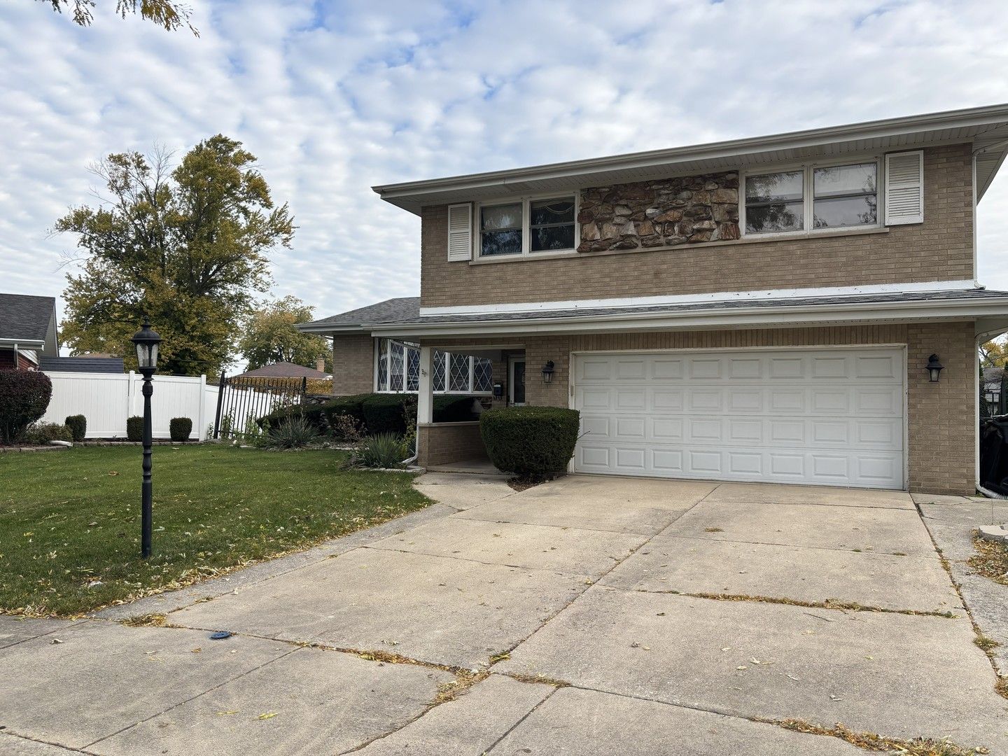 838 E 163rd Place — South Holland, IL 60473