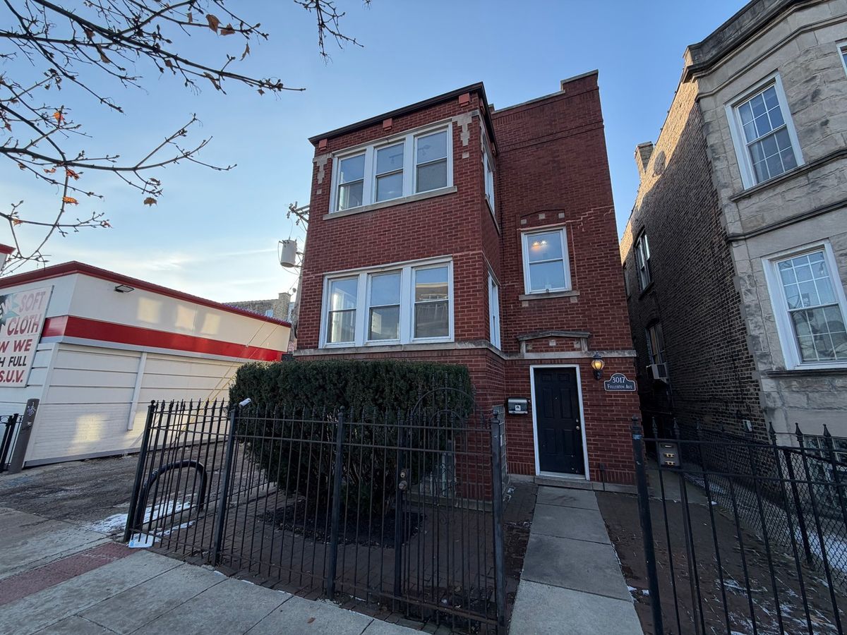 3017 Fullerton Avenue, Chicago, IL 60647