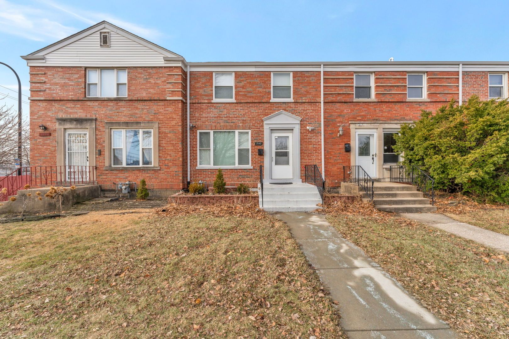 3142 S 54th Court — Cicero, IL 60804