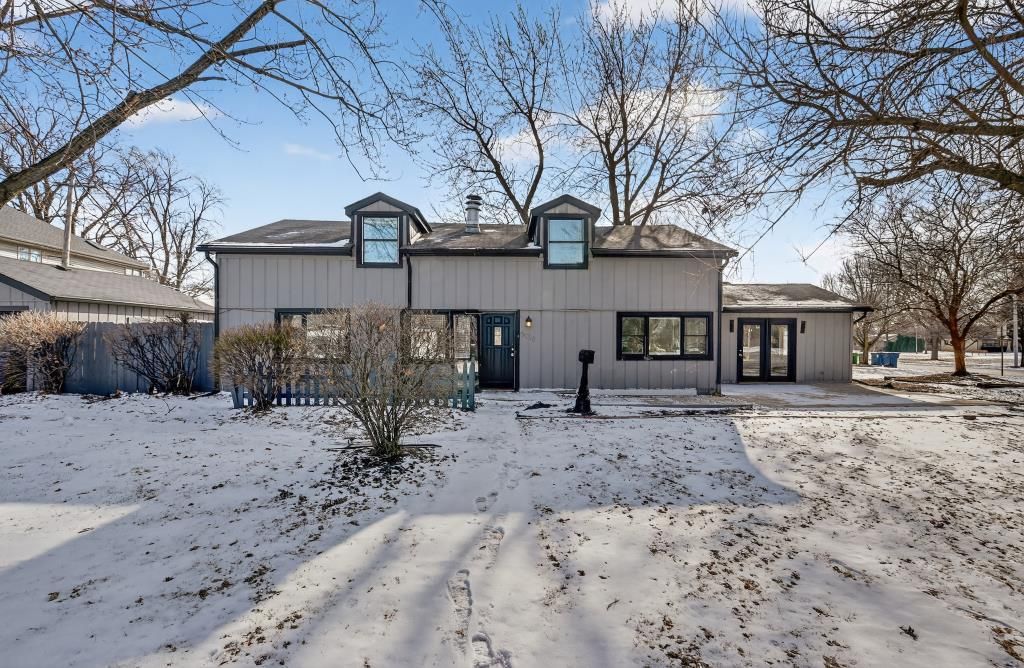 5016 Oak Center Drive — Oak Lawn, IL 60453