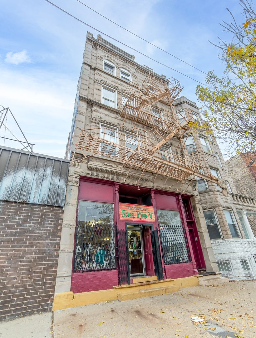1854 S Ashland Avenue — Chicago, IL 60608