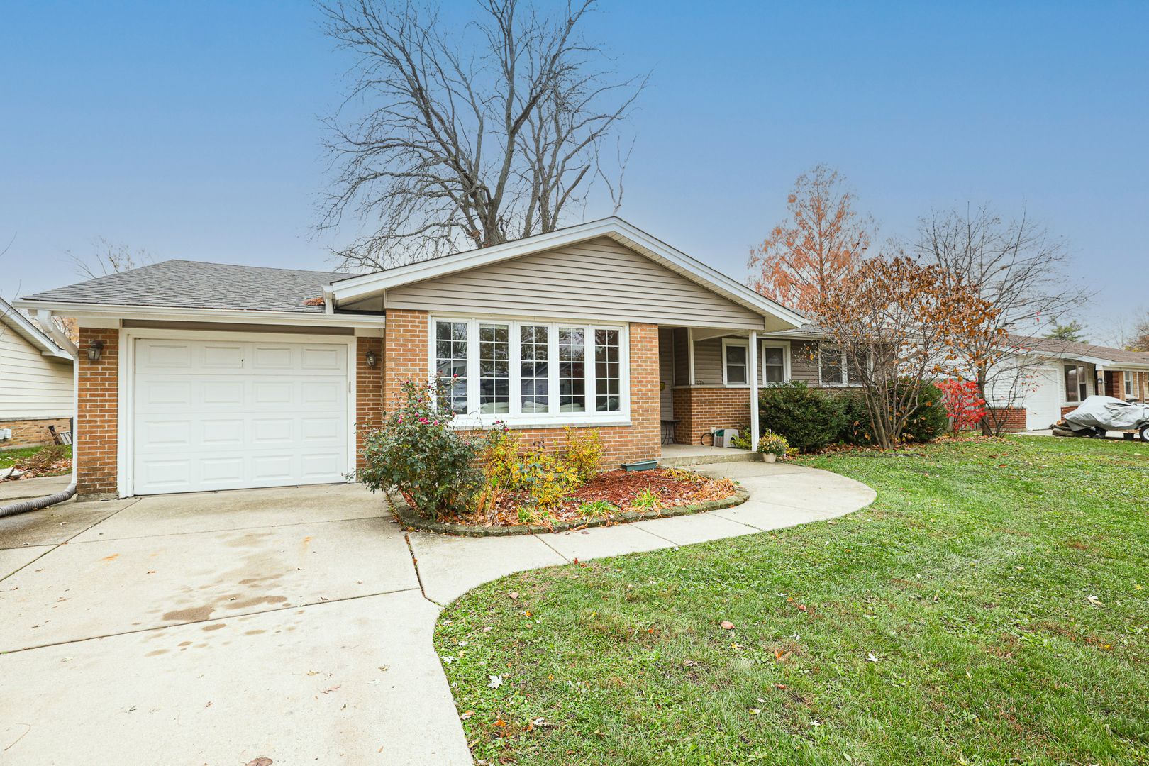 225 Placid Way — Elk Grove Village, IL 60007