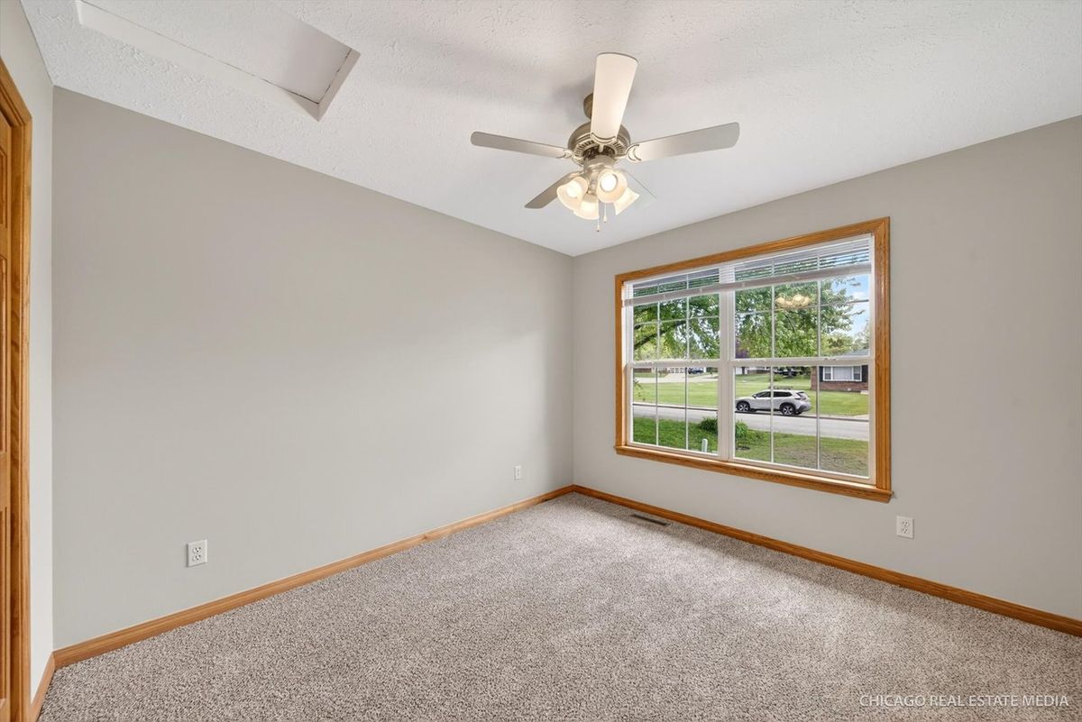 107 Edson Court, Poplar Grove, IL 61065