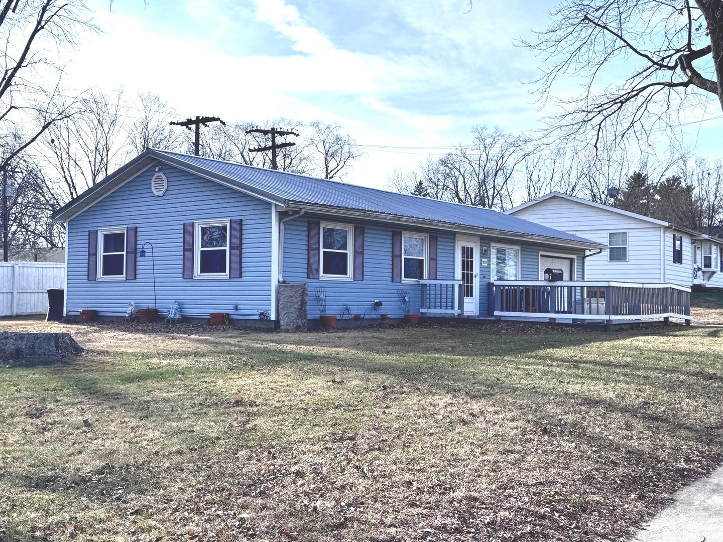 901 S Country Squire Drive — Urbana, IL 61802