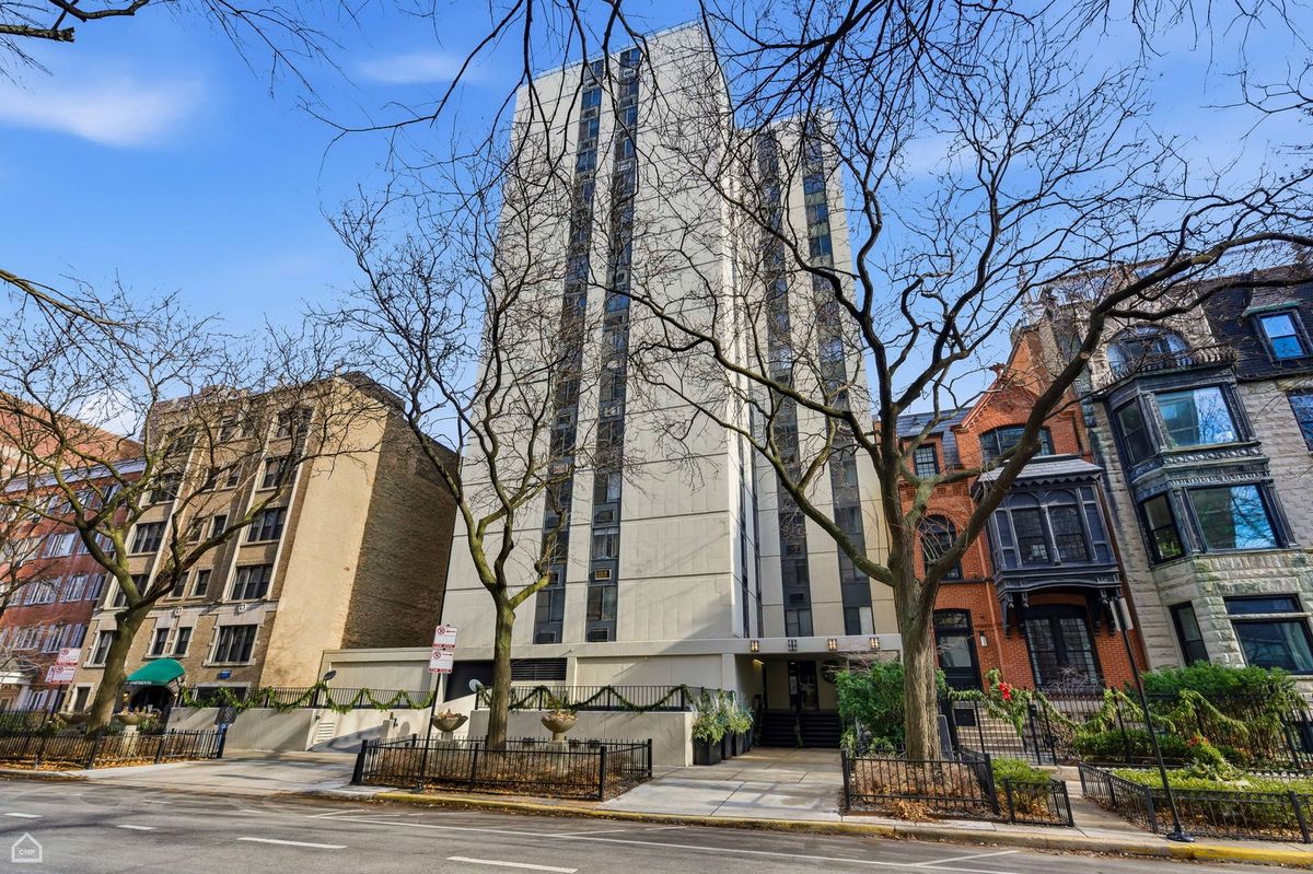 1339 Dearborn Street, Chicago, IL 60610