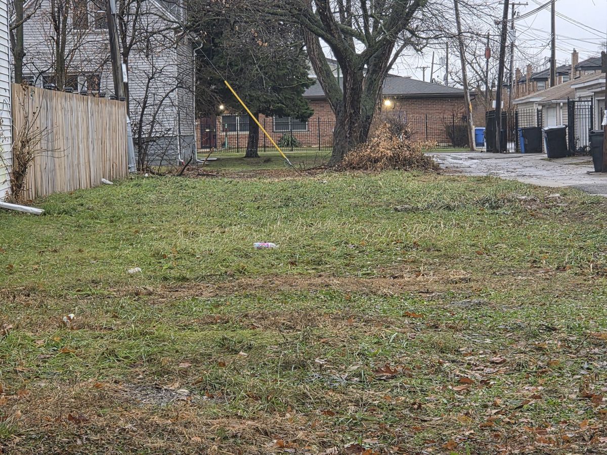 9314 University Avenue, Chicago, IL 60619