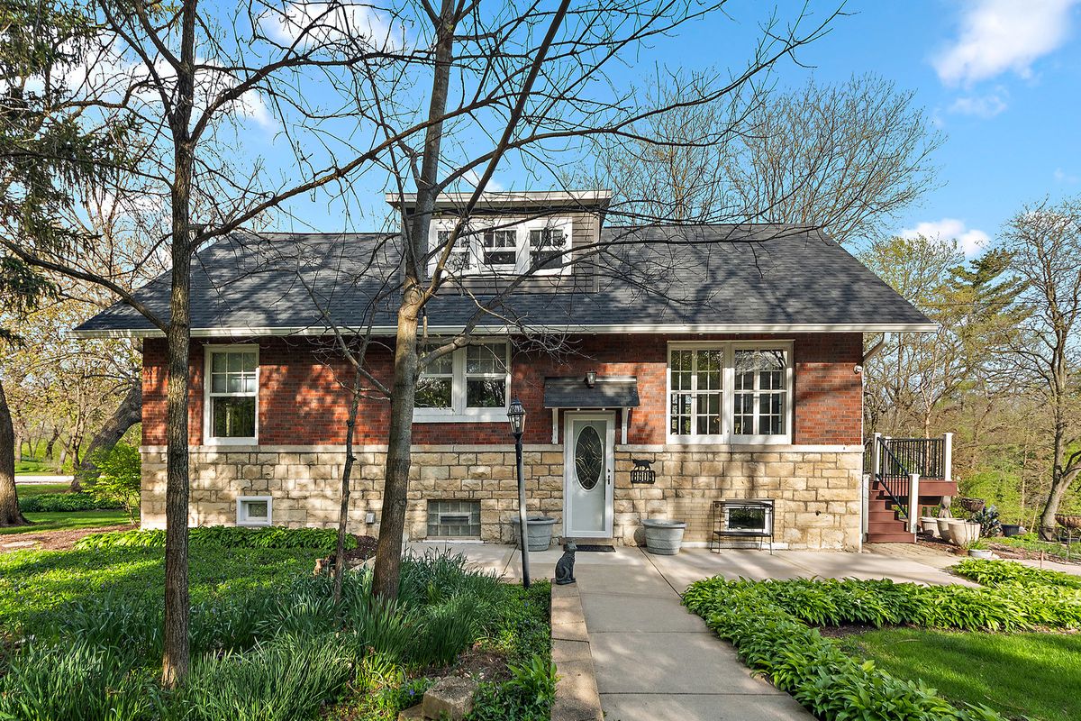 8609 121st Street, Palos Park, IL 60464