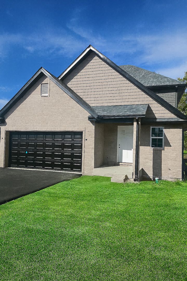 740 E 155th Street — Phoenix, IL 60426