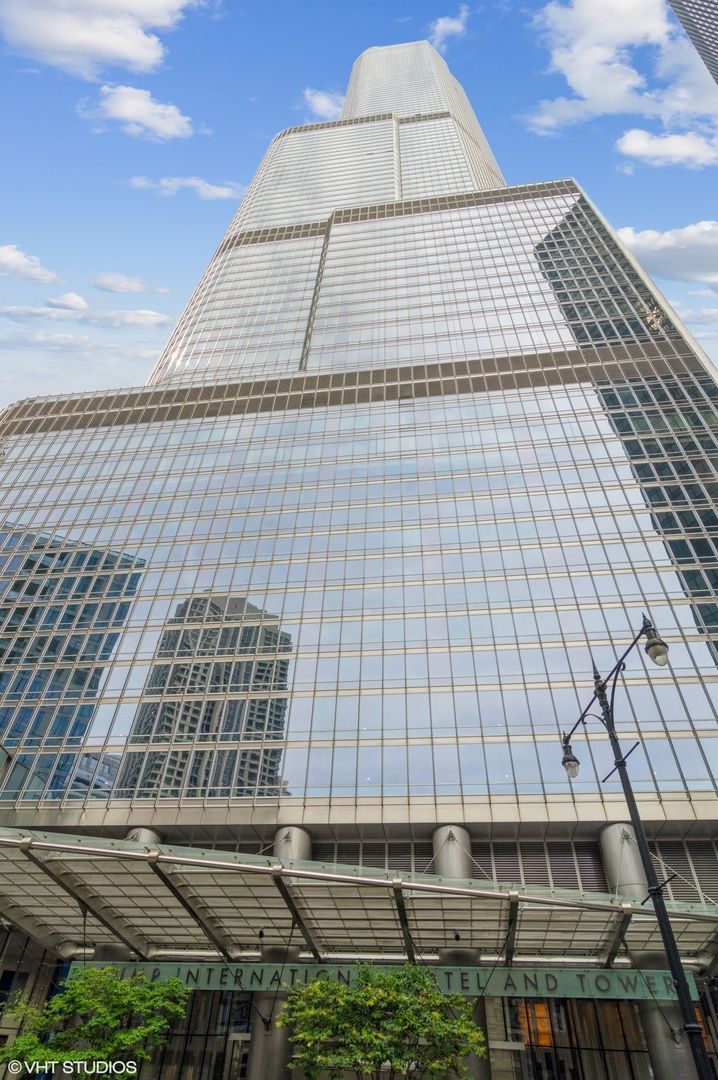 401 WABASH Avenue, Chicago, IL 60611