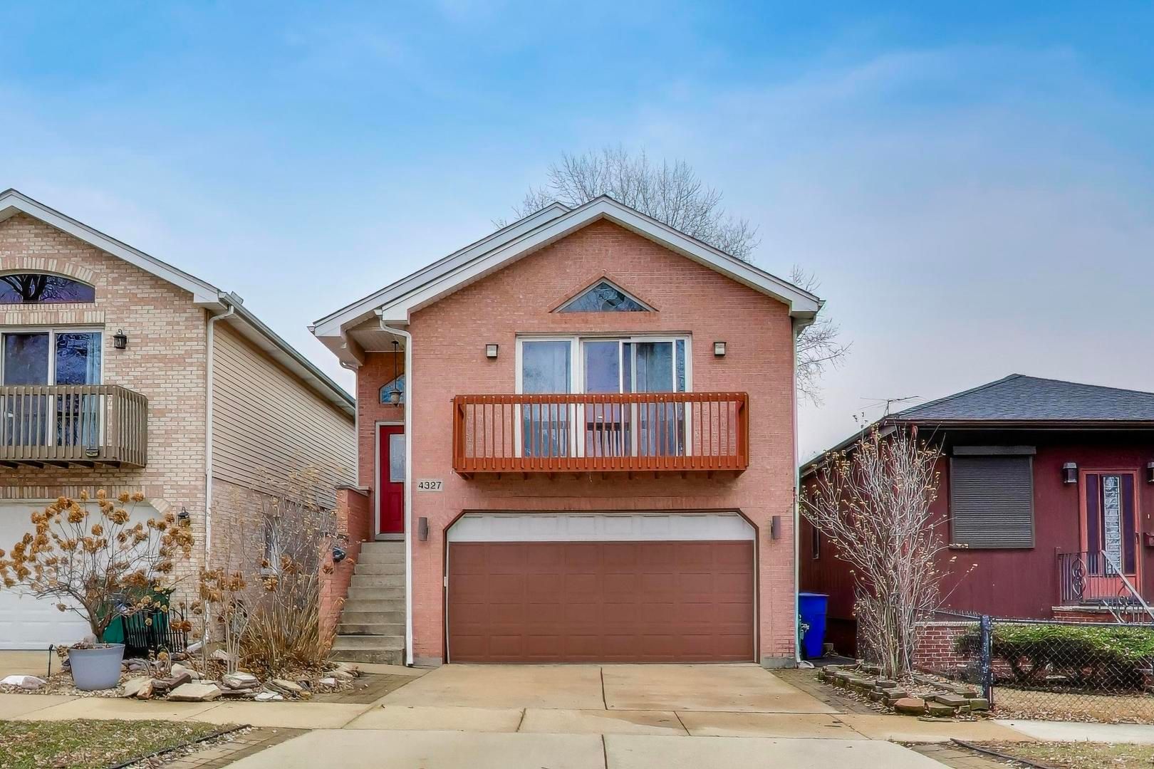 4327 WENONAH Avenue — Stickney, IL 60402