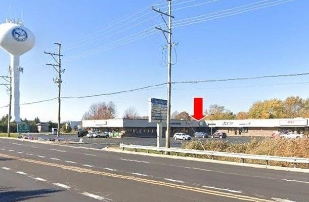 2114 W Algonquin Road — Lake In The Hills, IL 60156