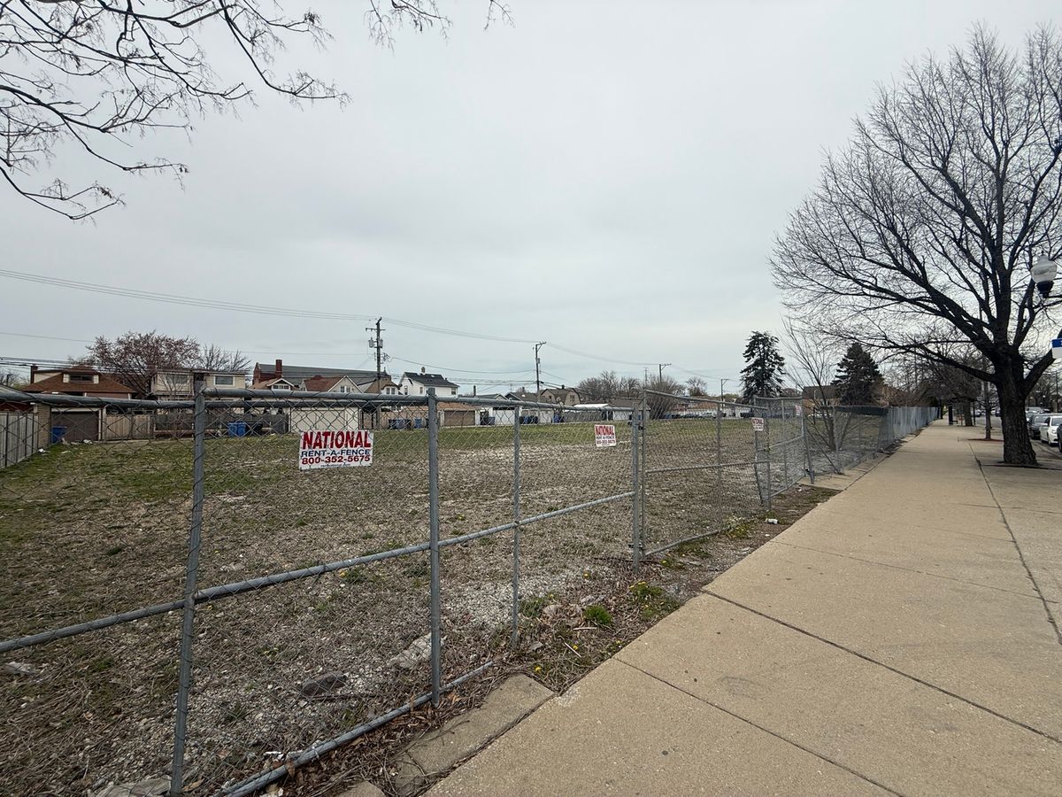 3700 63rd Street, Chicago, IL 60629