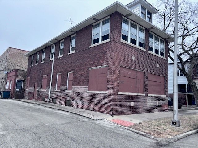 2412 HIGH Street — Blue Island, IL 60406
