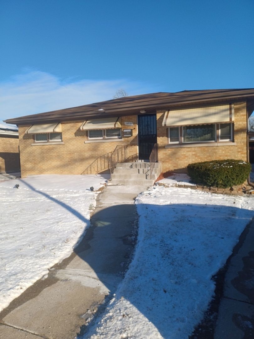 16521 Evans Avenue — South Holland, IL 60473