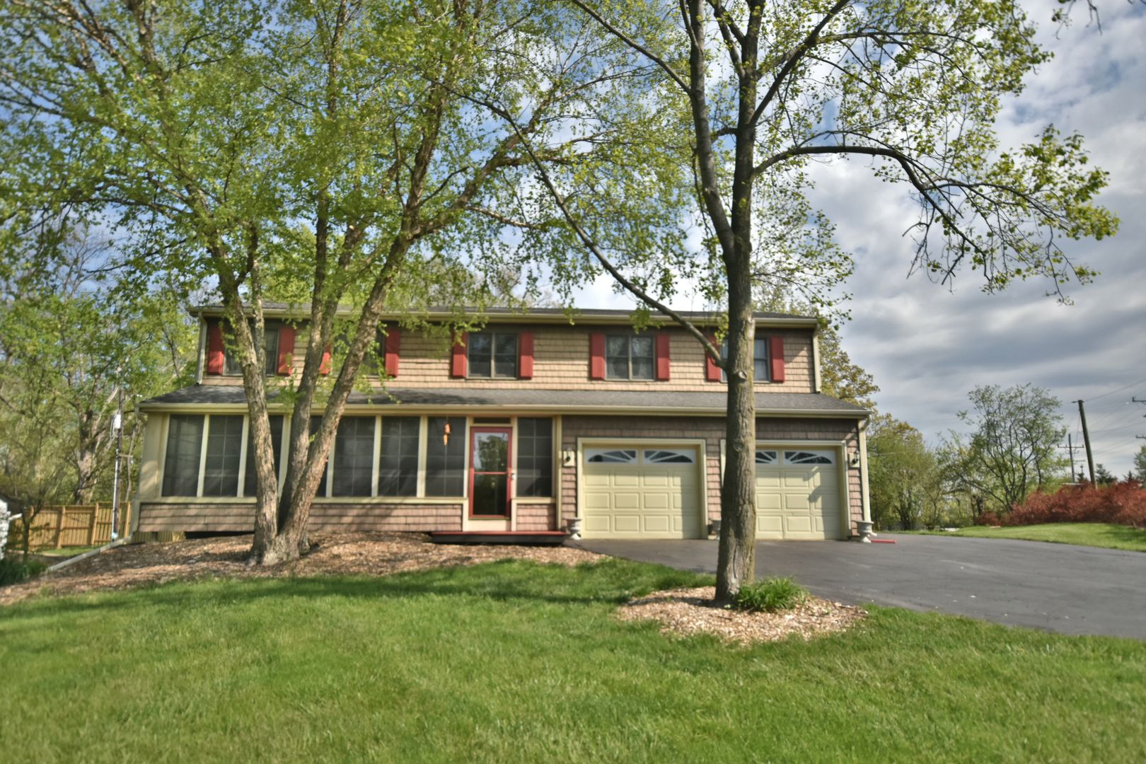 6N264 Weber Drive — St. Charles, IL 60174