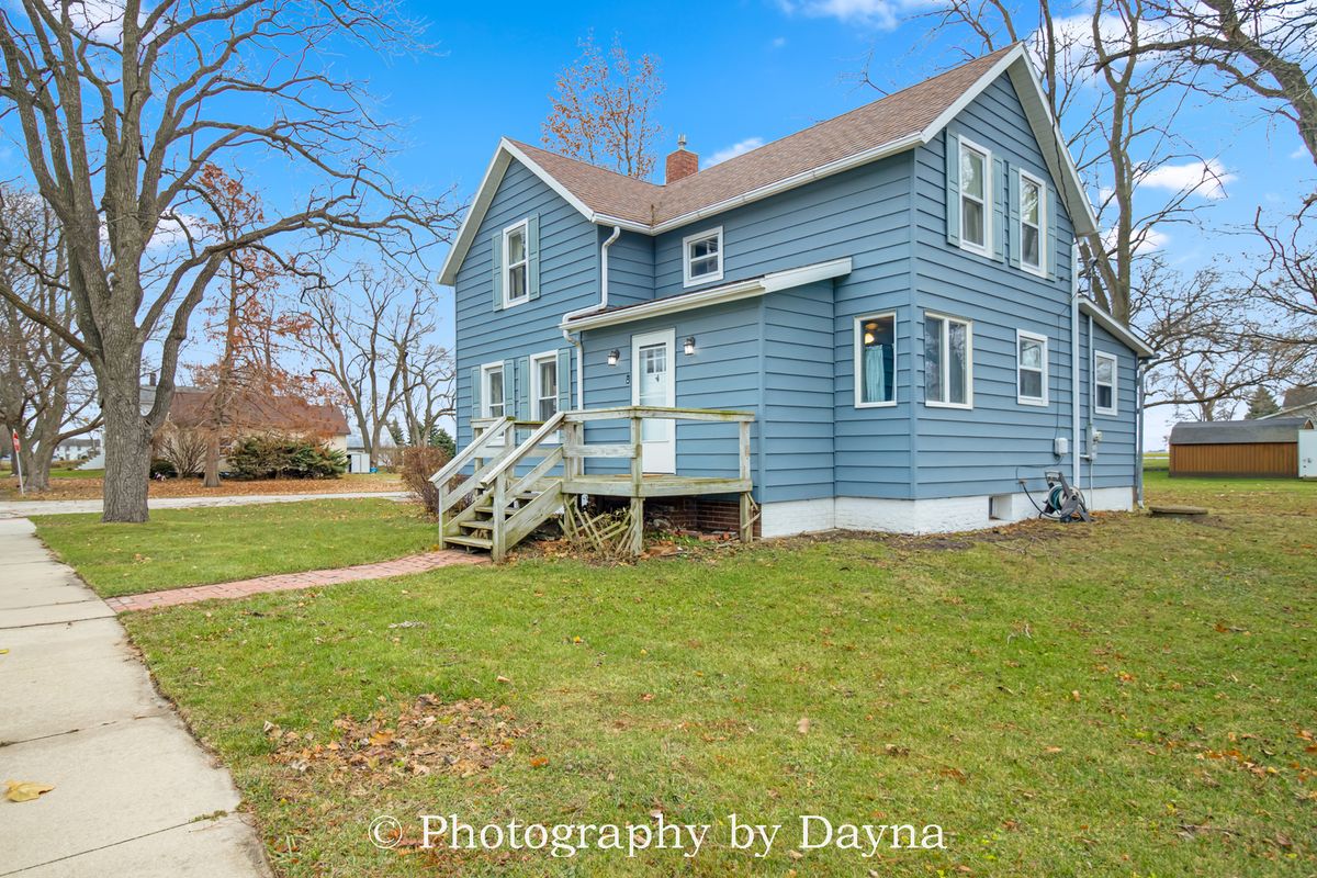 410 E Main Street, Ashkum, IL 60911