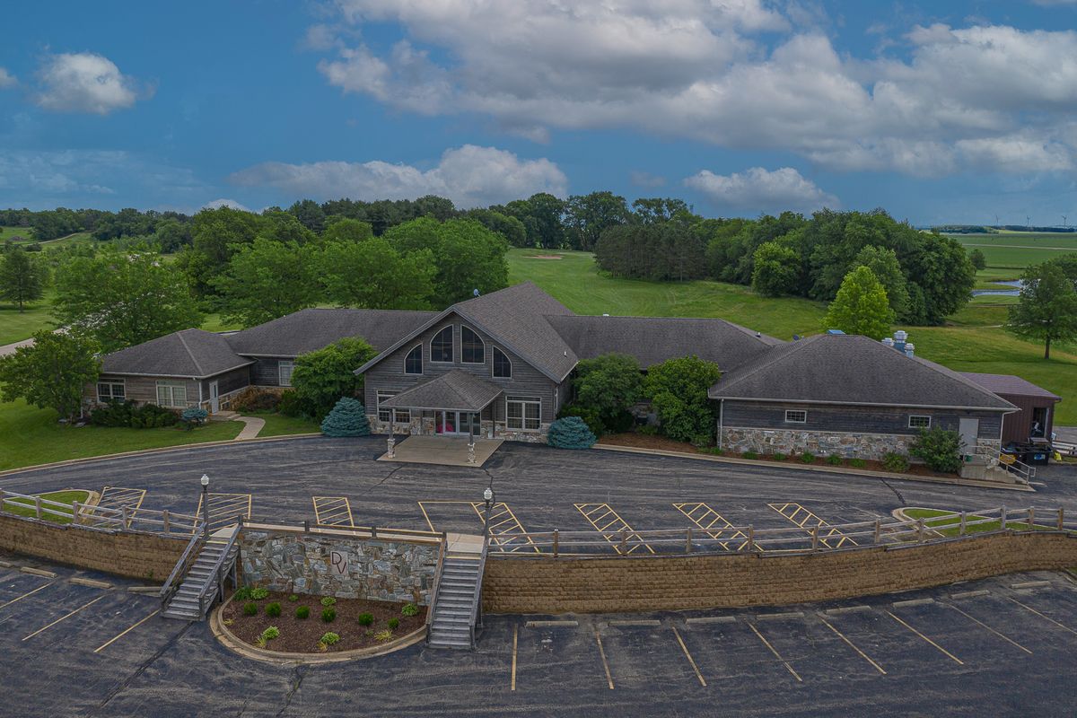 000 Deer Valley Drive, Deer Grove, IL 61243