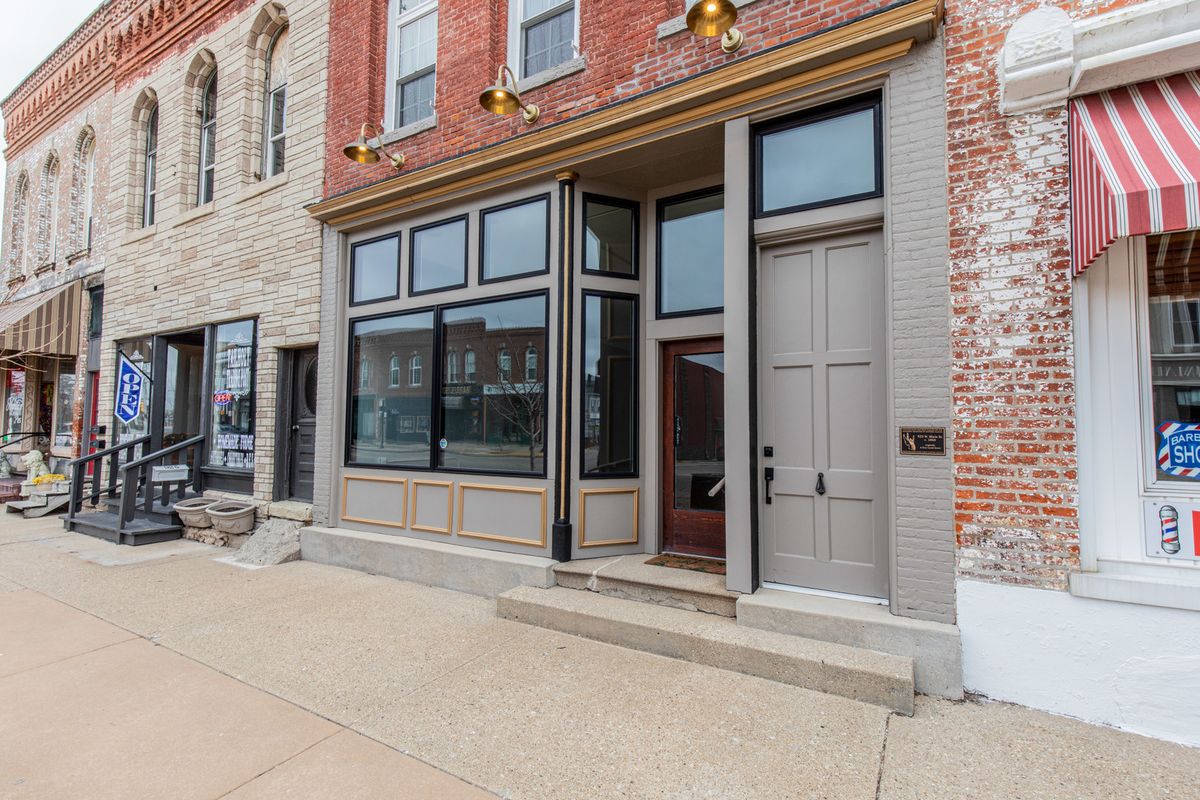 923 Main Street, Princeton, IL 61356