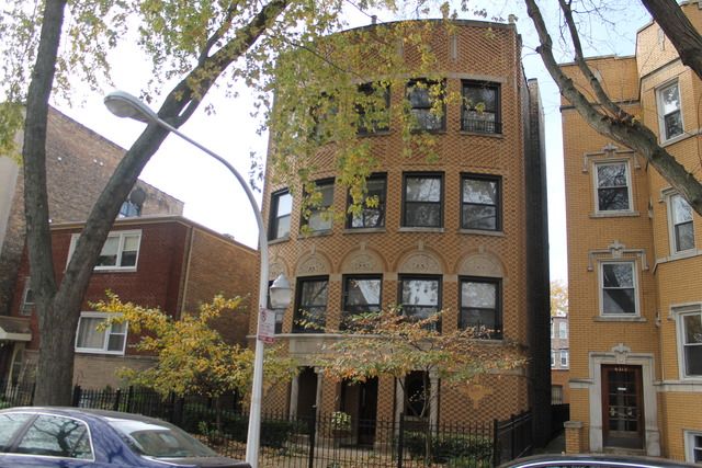 6310 N ROCKWELL Street #2 — Chicago, IL 60659