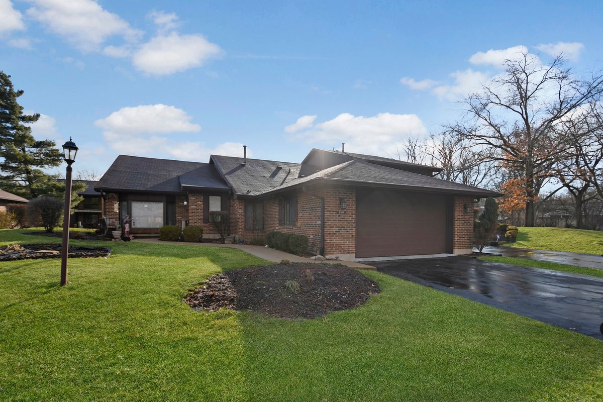 8167 Brookside Court, Palos Park, IL 60464